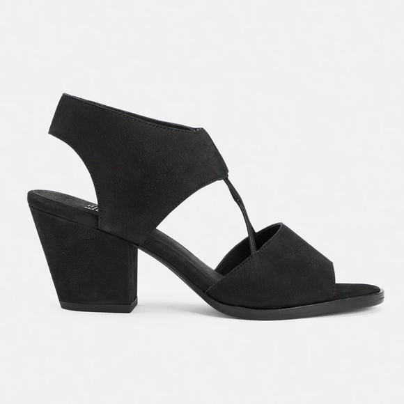 ✨NIB✨ EILEEN FISHER Doe Nubuck Sandals Black Sz 7.5M - Picture 2 of 5